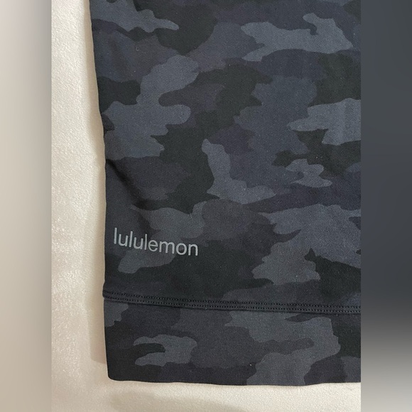 Lululemon Perfectly Oversized Crewneck Sweatshirt Camo print black gray - Picture 8 of 9